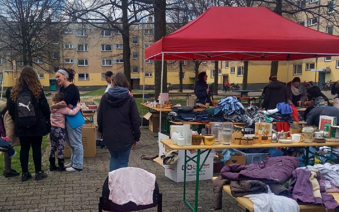 Großer Umsonstflohmarkt in der Bayreuther Straße